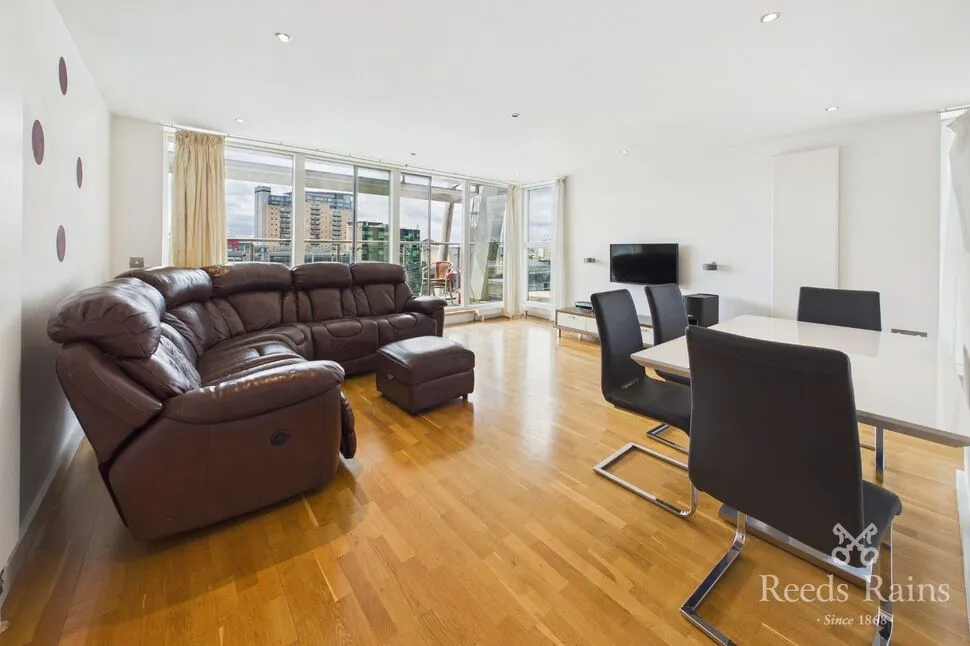 The Quays, Salford, M50, photo 2
