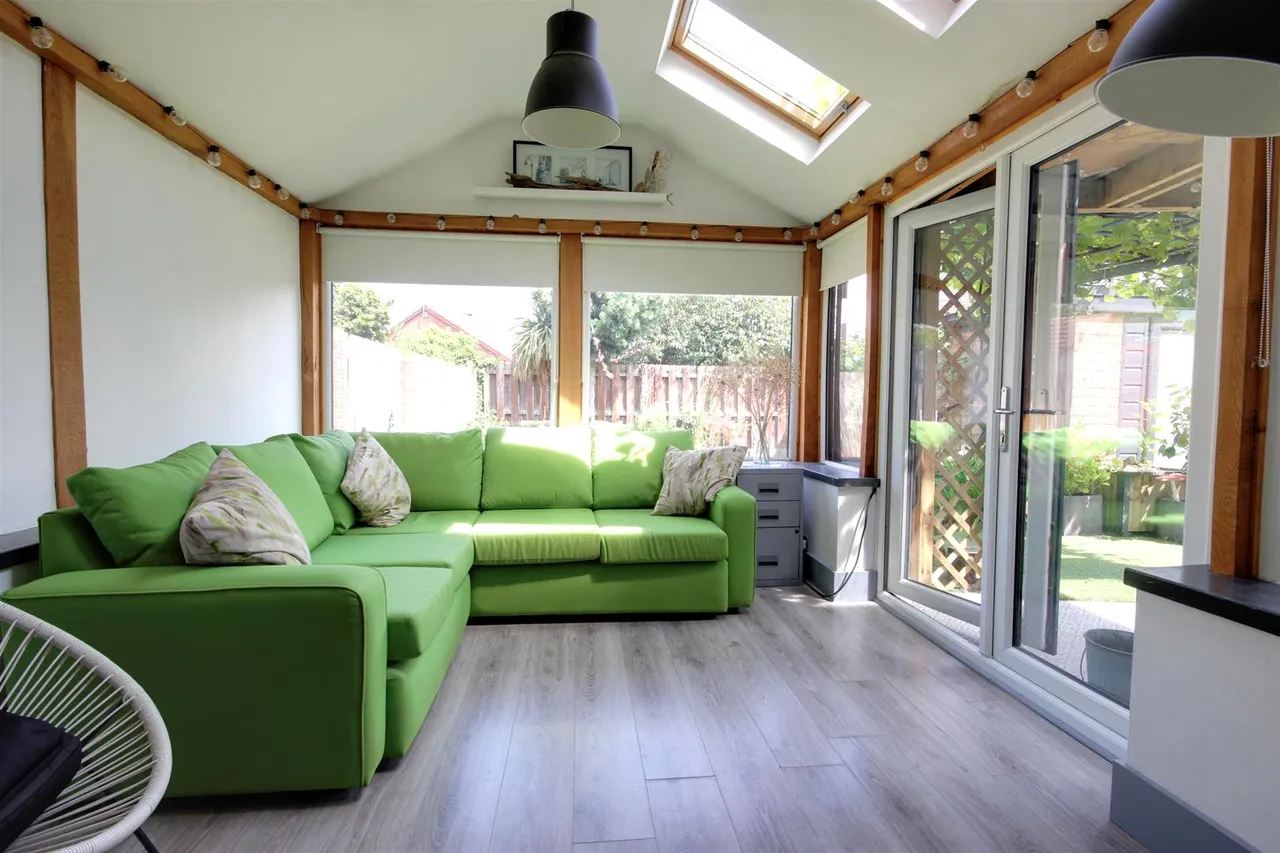 Burton Road, Cottingham, photo 2