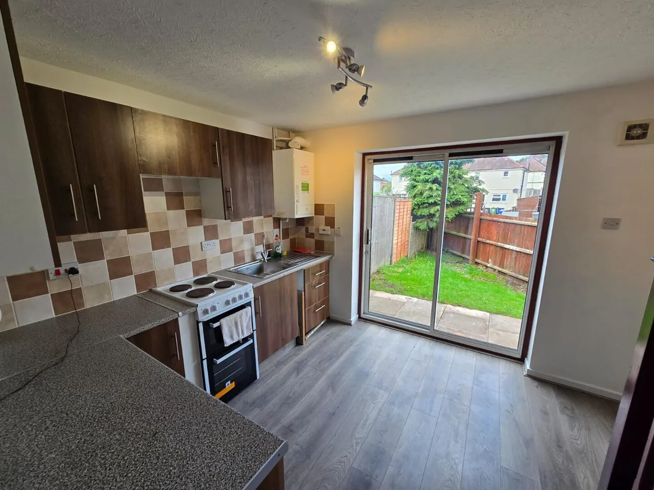 Hodnet Drive, Pensnett, Stourbridge, photo 4