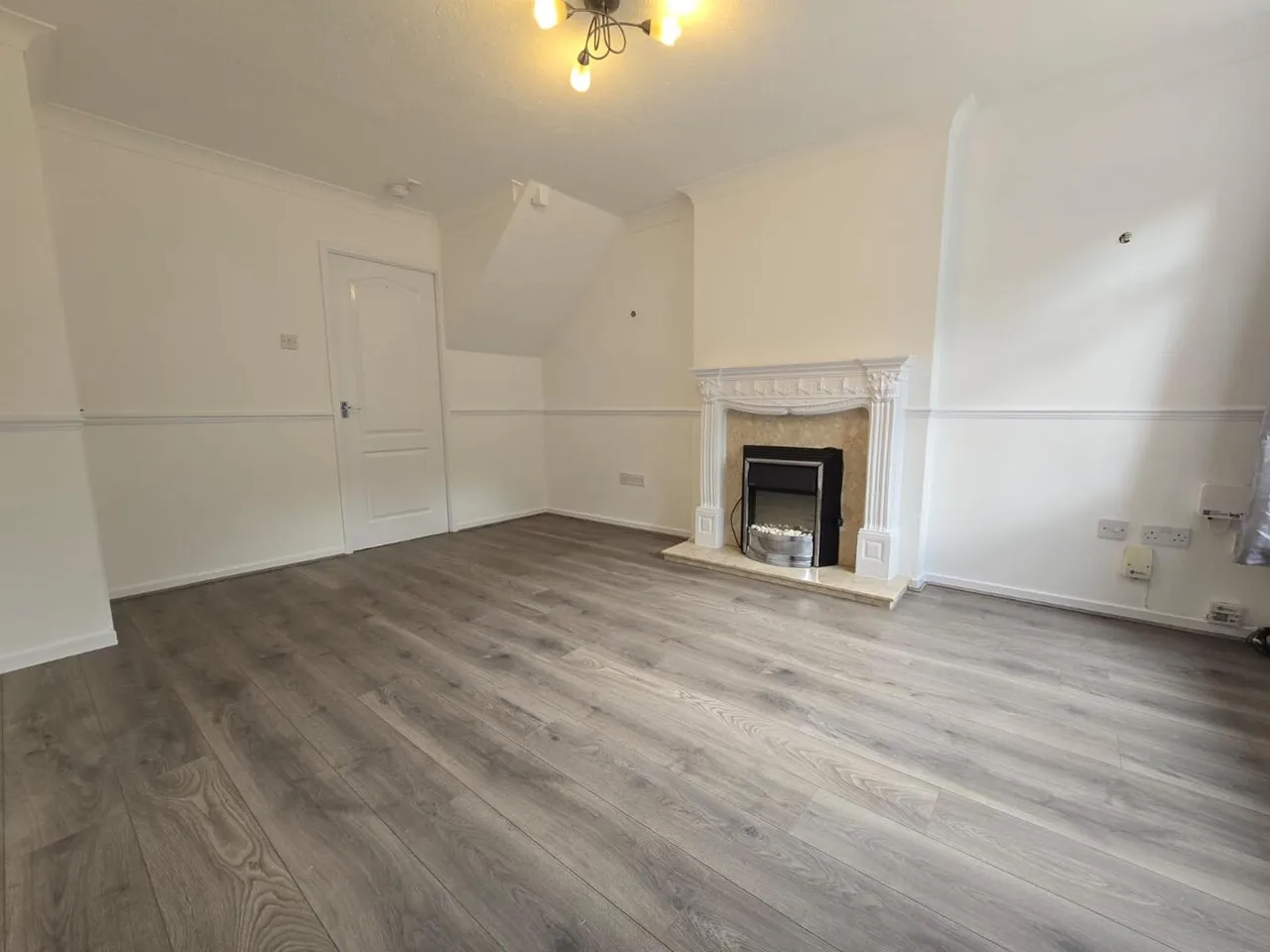 Hodnet Drive, Pensnett, Stourbridge, photo 2