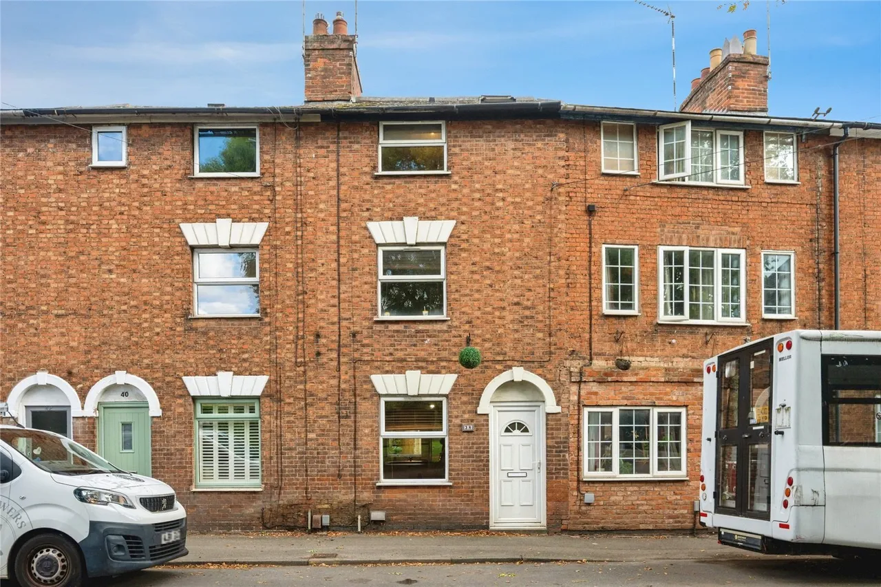 2 bed house for sale, Coventry Road, Warwick, CV34