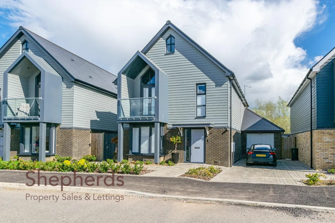 5 bed house for sale, Bulrush Way, Broxbourne, EN10