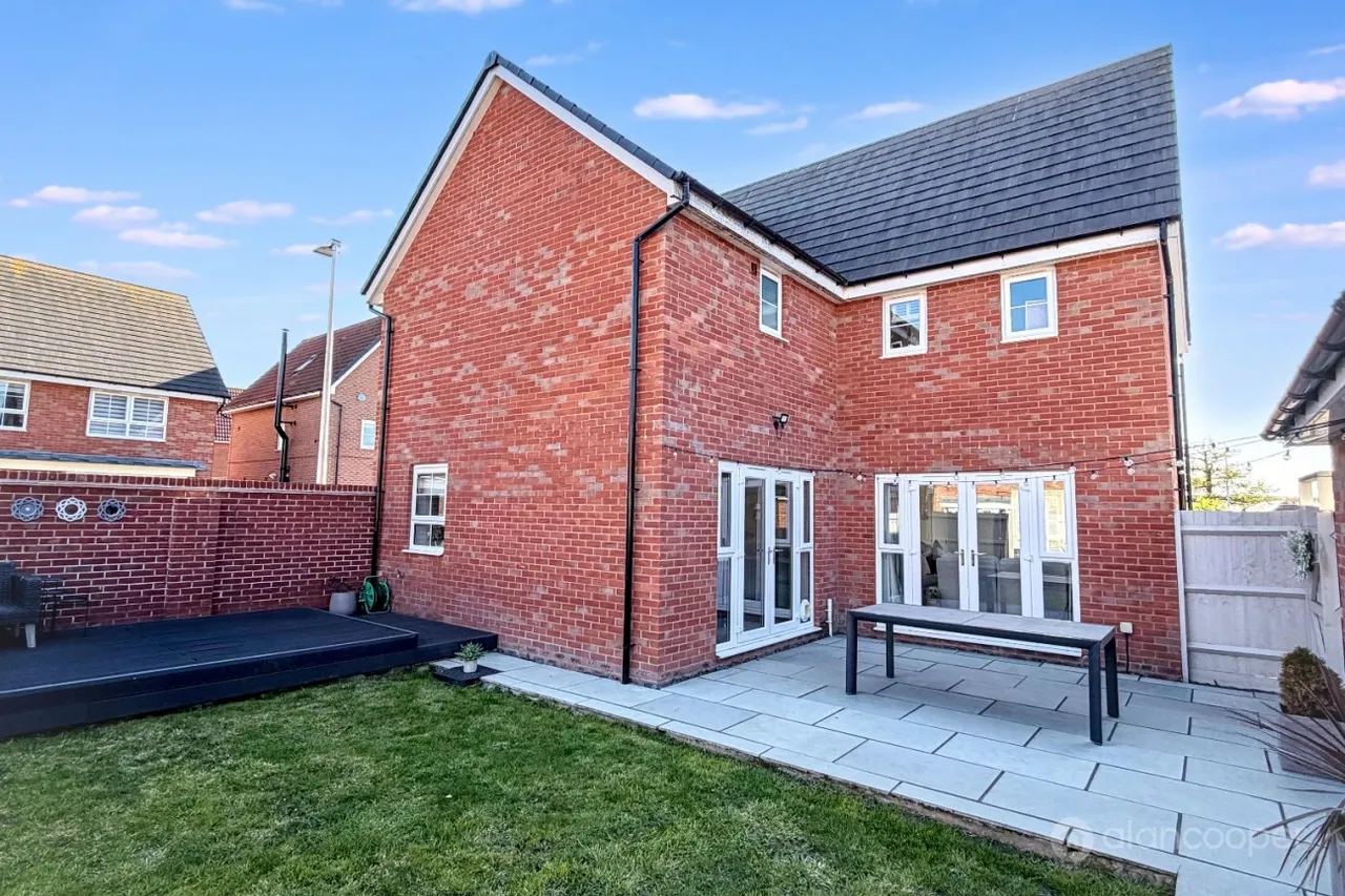 Flower Garden Drive, St James' Gate, CV10, photo 24