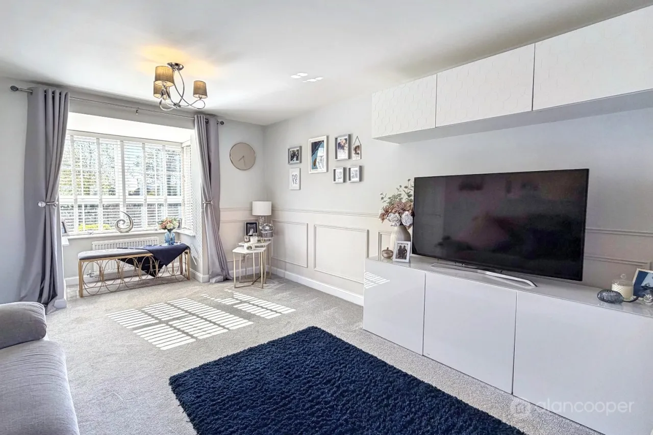 Flower Garden Drive, St James' Gate, CV10, photo 3