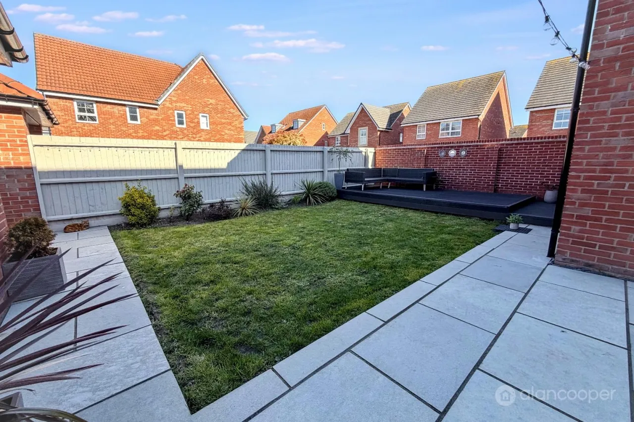 Flower Garden Drive, St James' Gate, CV10, photo 22