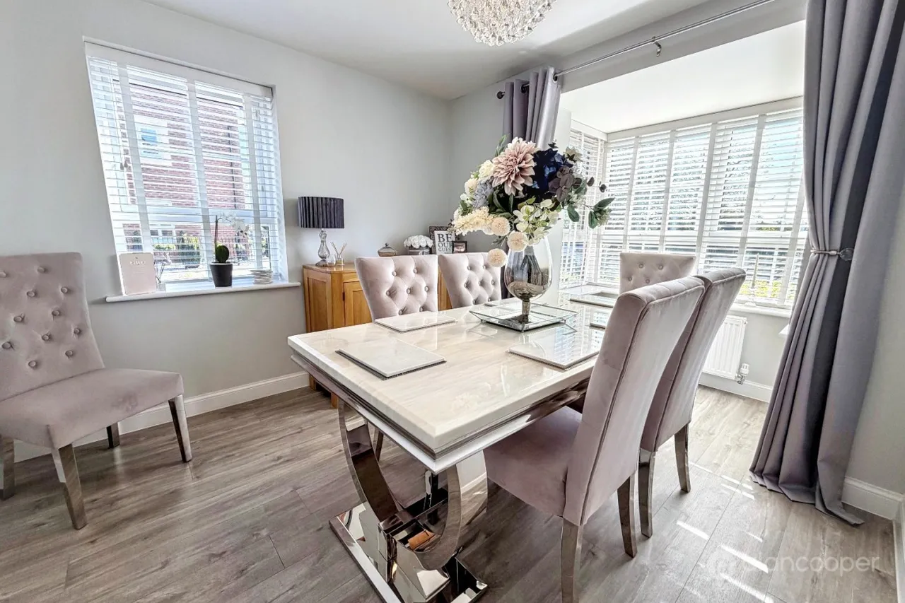 Flower Garden Drive, St James' Gate, CV10, photo 5