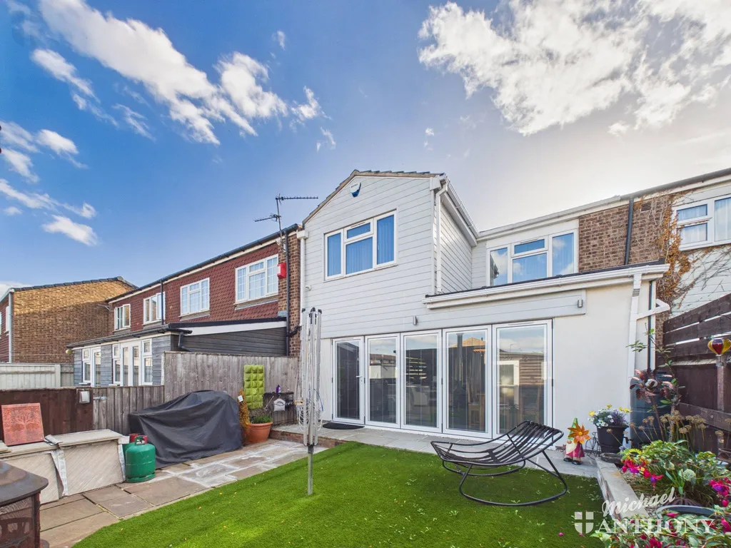 Somerville Way, Aylesbury, HP19, photo 21