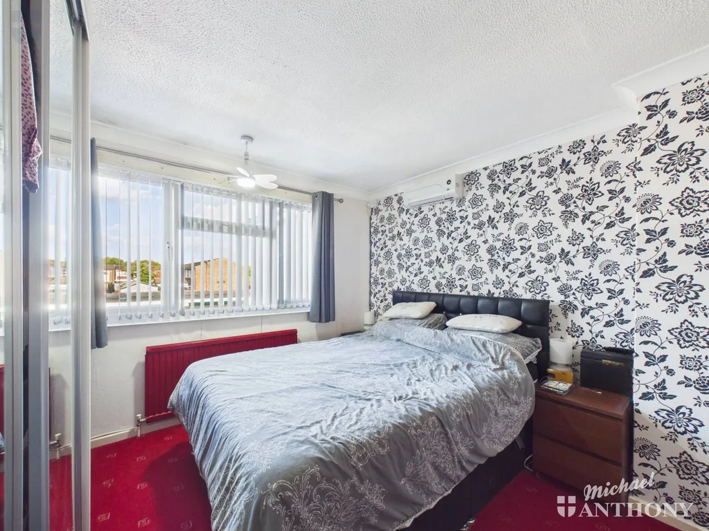 Somerville Way, Aylesbury, HP19, photo 6