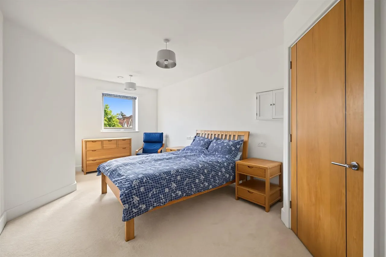 Kingston Road, Raynes Park, SW20, photo 7