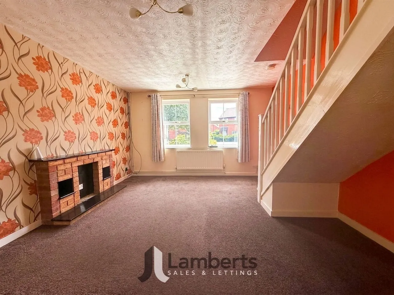 39 Abbeyfields Drive, Studley, photo 4