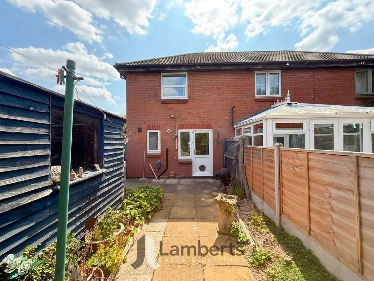 39 Abbeyfields Drive, Studley, photo 16