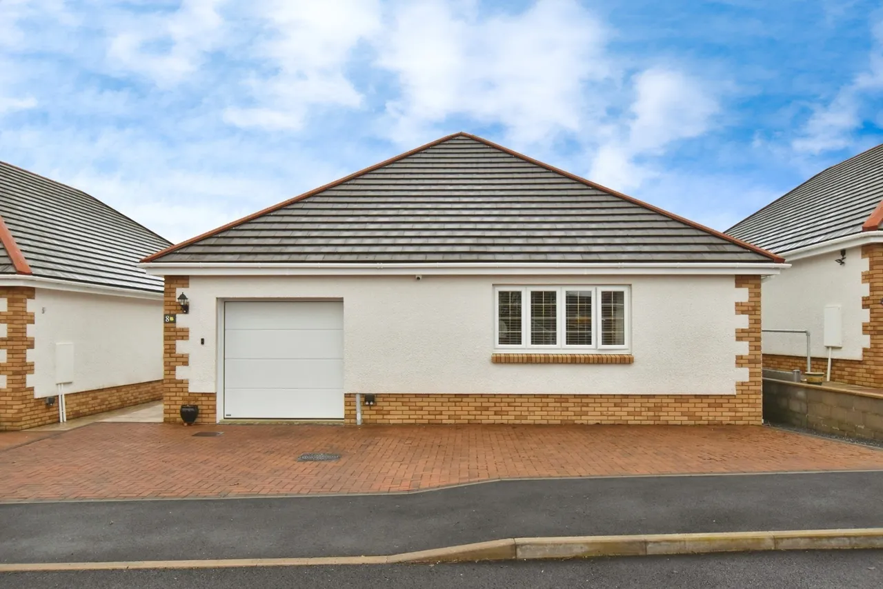 Clos Penpont, Penygroes, SA14, photo 16