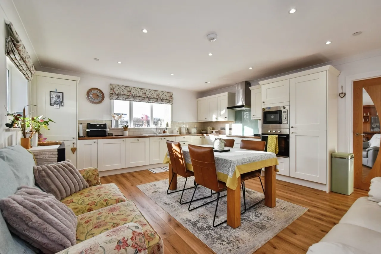 Clos Penpont, Penygroes, SA14, photo 2