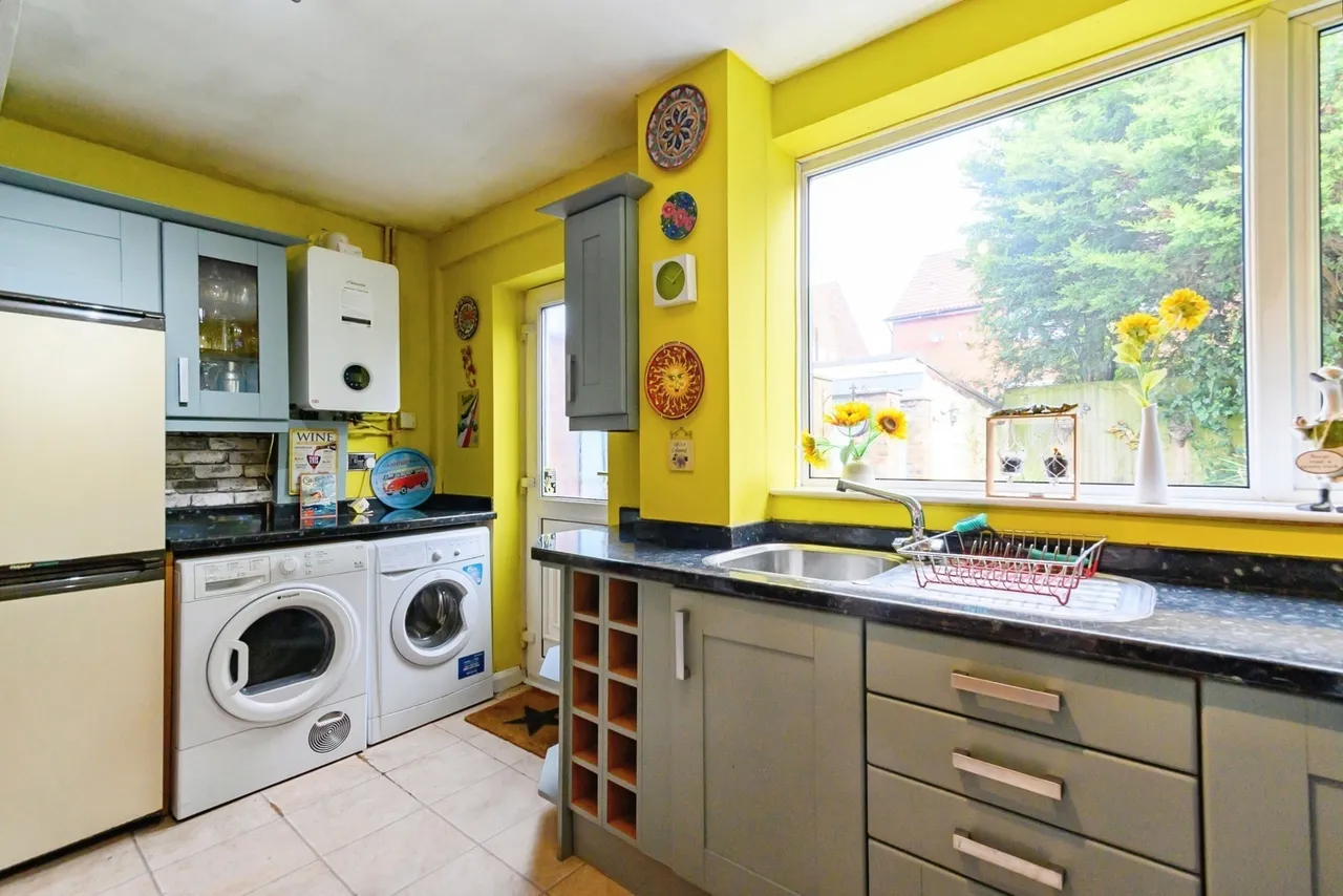 Avon Close, Worsley, Manchester, Greater Manchester, M28, photo 9