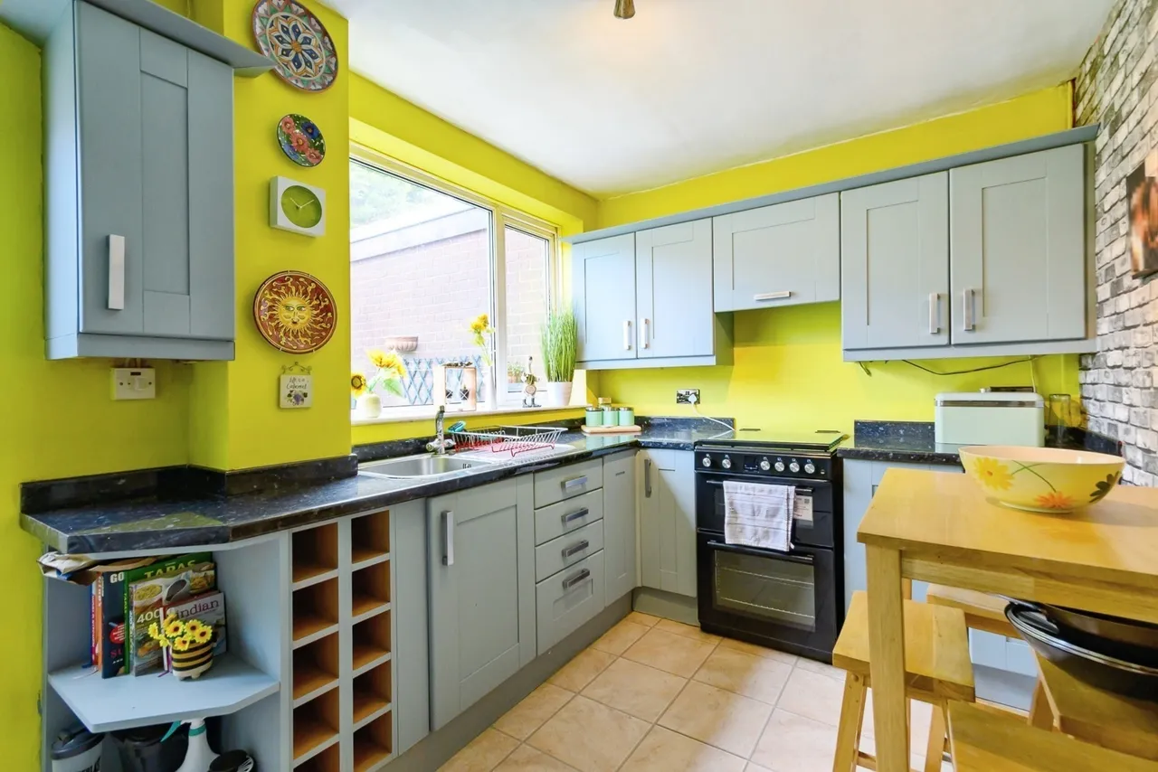 Avon Close, Worsley, Manchester, Greater Manchester, M28, photo 6