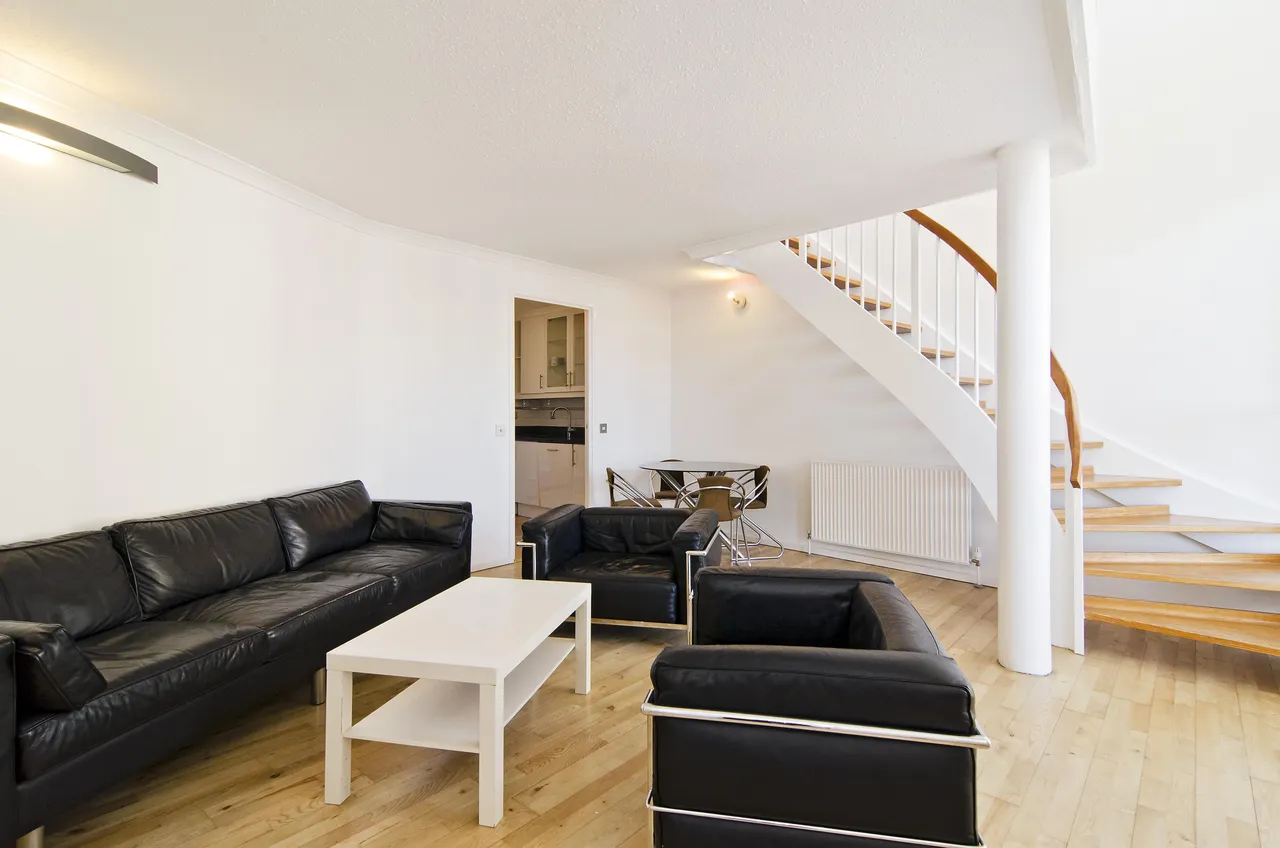 2 bed flat to rent — Princes Court, Rotherhithe, SE16