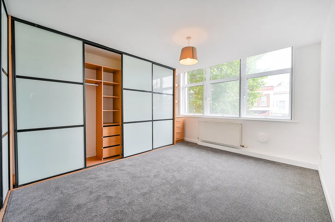7 Woodgrange House, 429 Uxbridge Road, London, photo 6