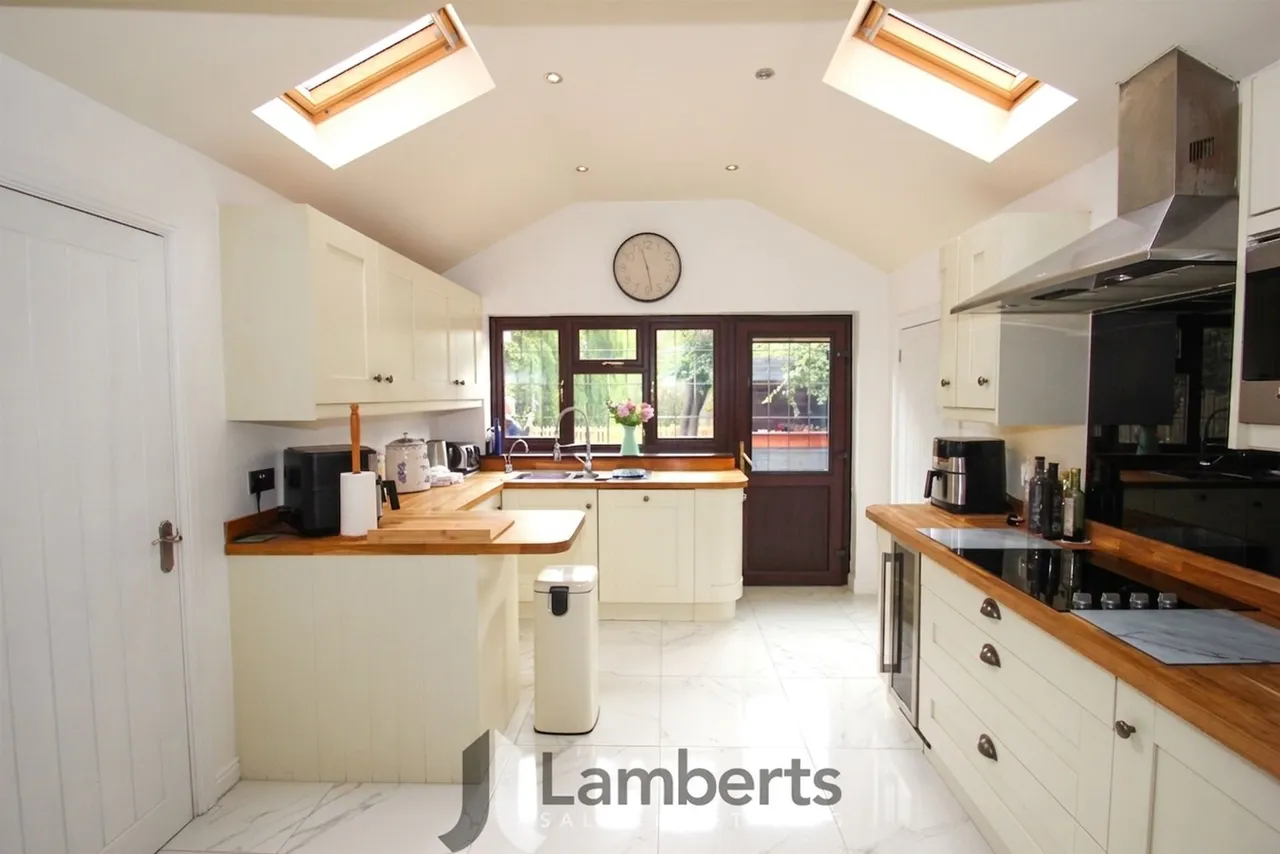 8 Riverside, Studley, photo 4