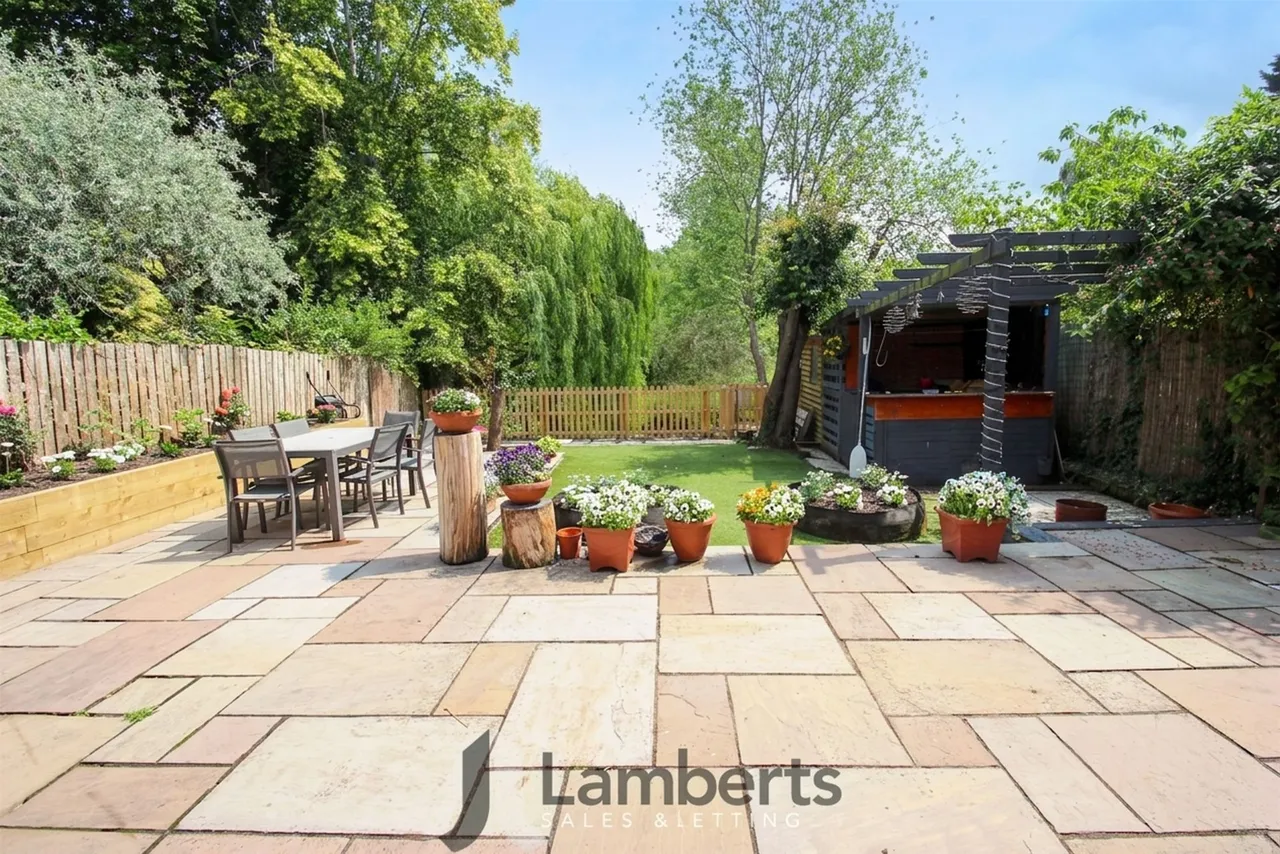 8 Riverside, Studley, photo 25