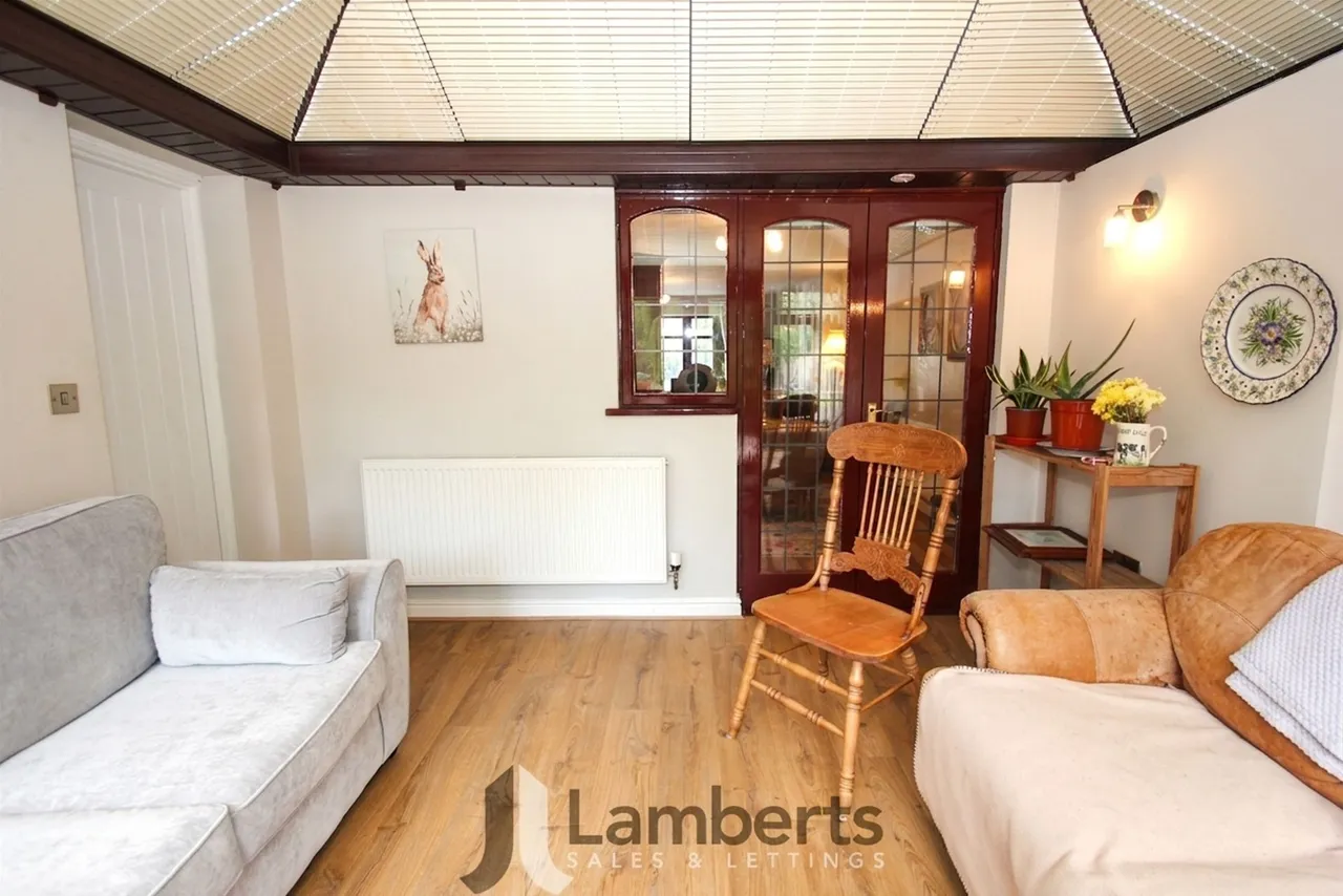 8 Riverside, Studley, photo 7