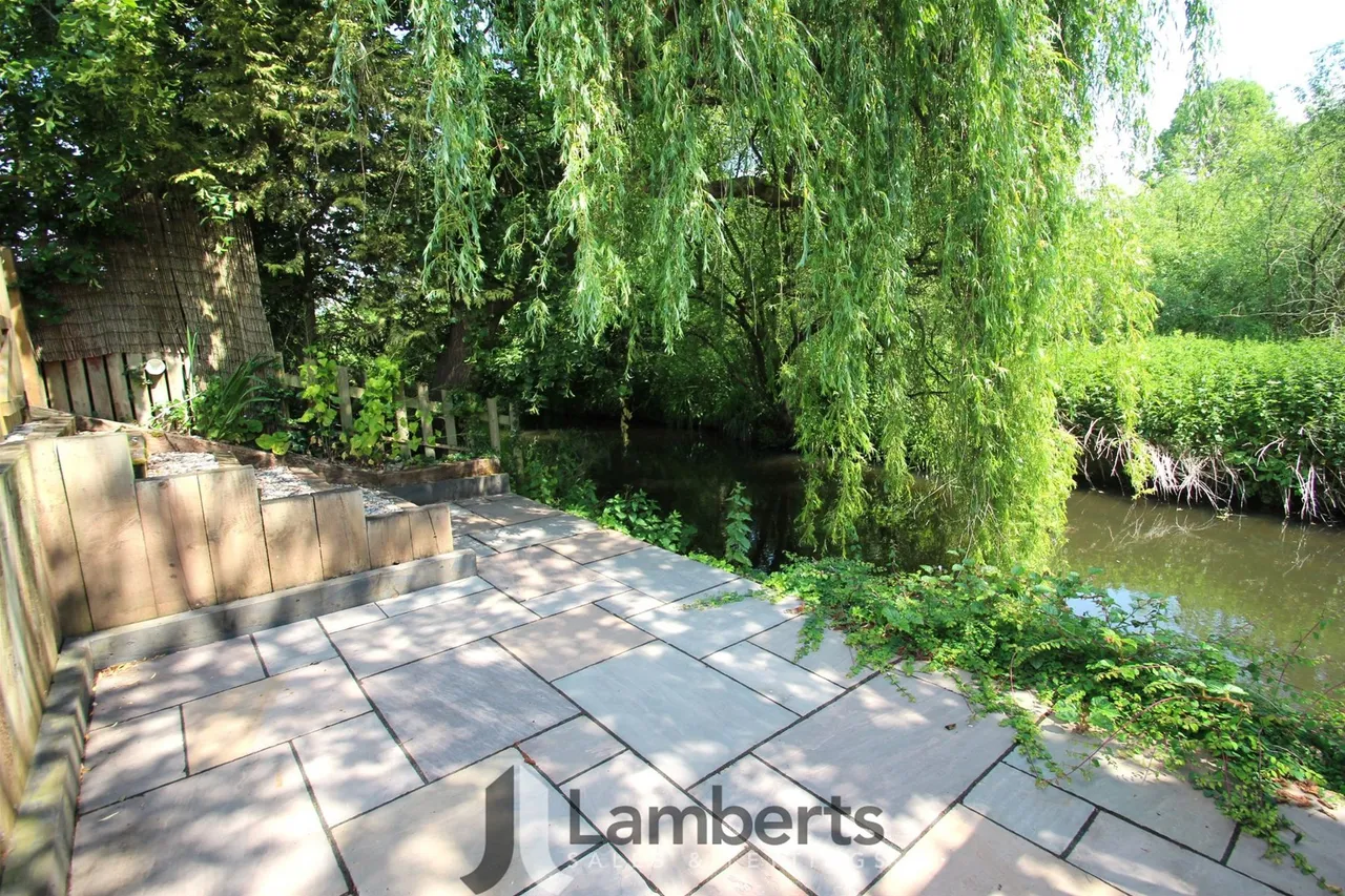 8 Riverside, Studley, photo 24
