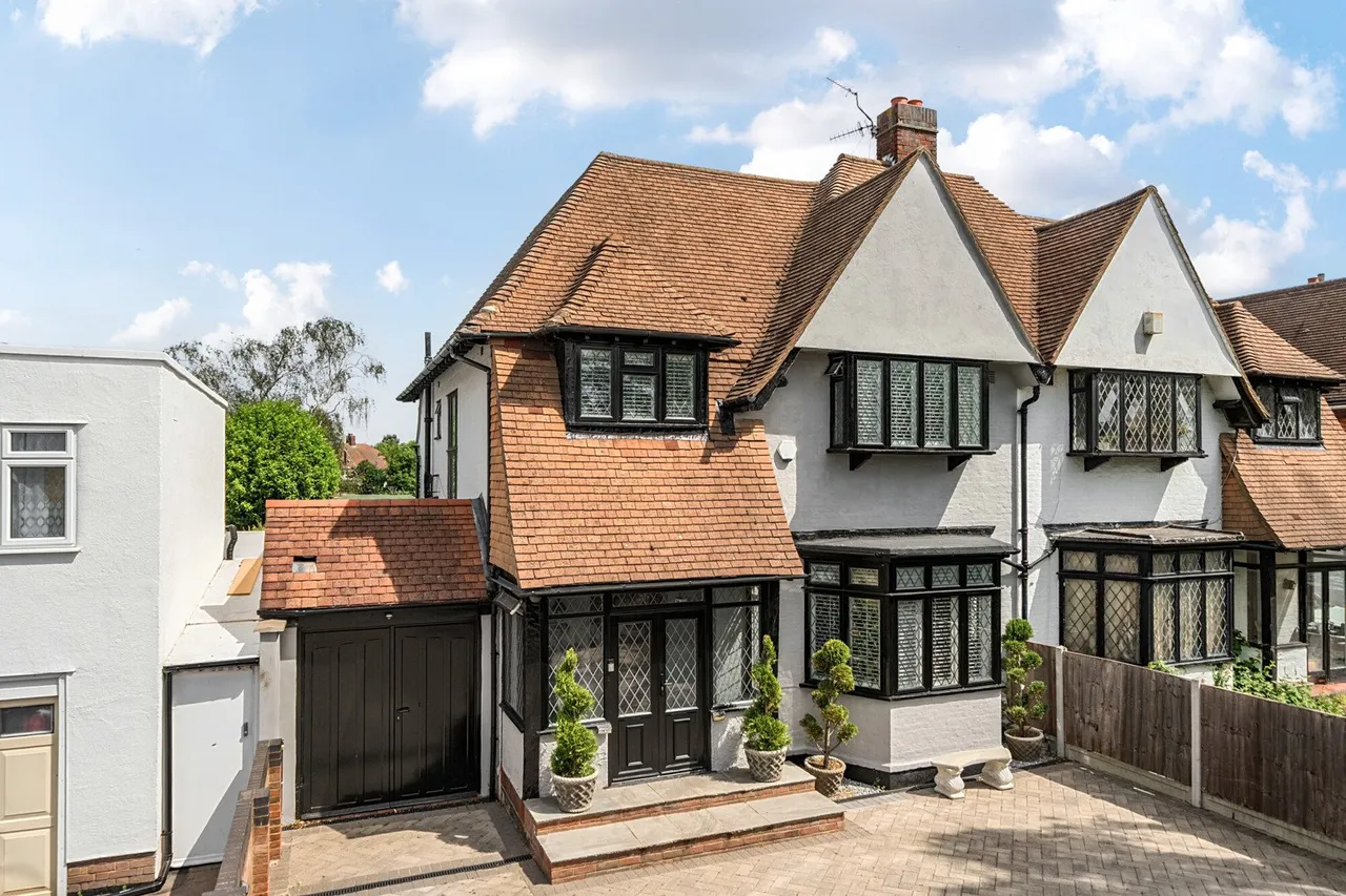 Eltham Palace Road, SE9, photo 38