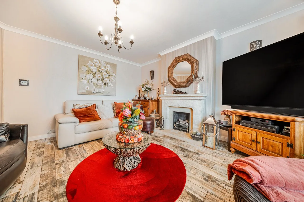 Eltham Palace Road, SE9, photo 39