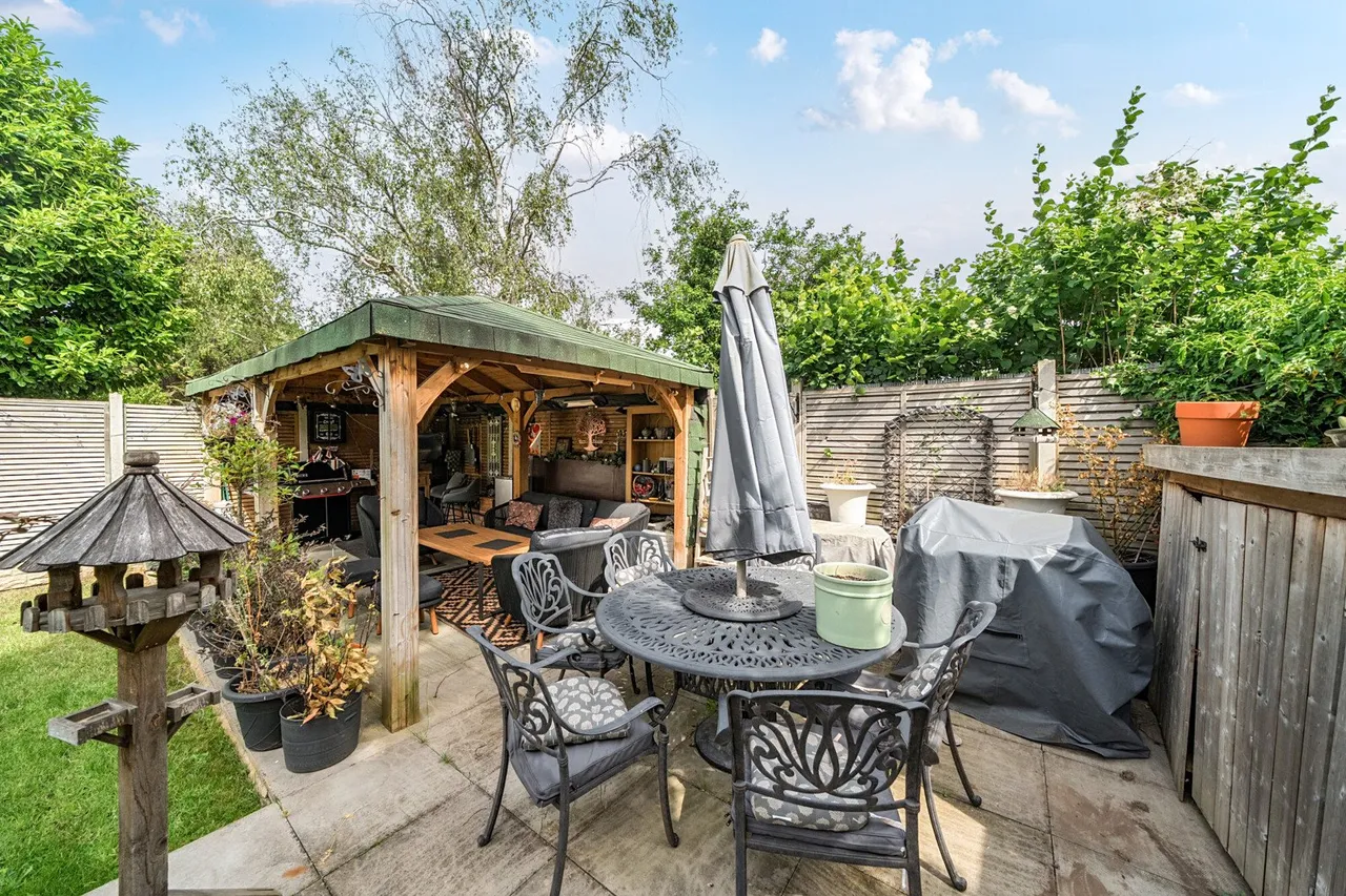 Eltham Palace Road, SE9, photo 26