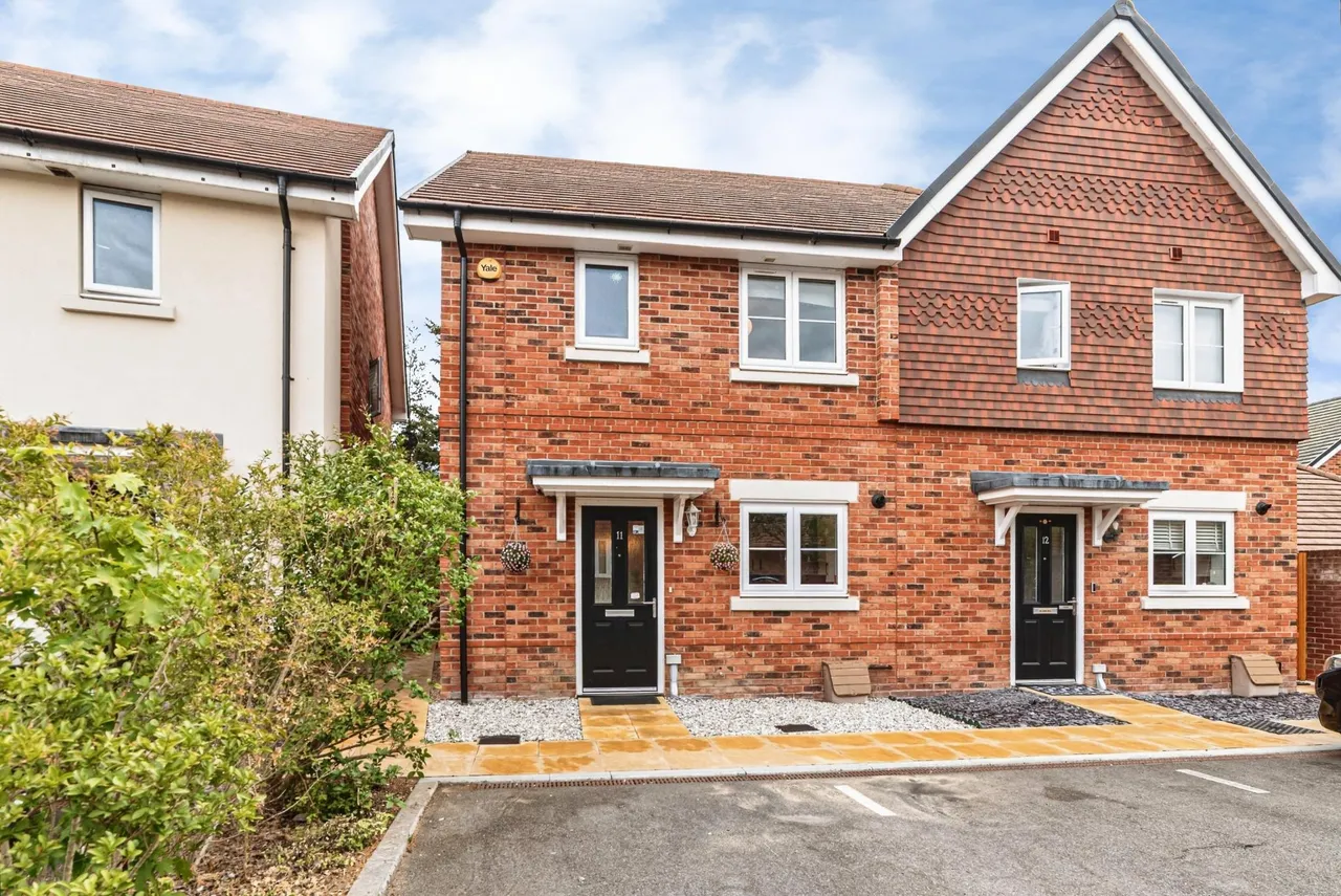 3 bed house for sale, Red Kite Close, Reading, RG31