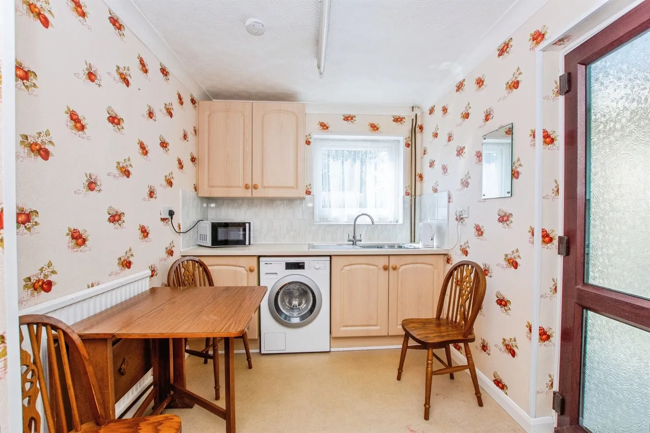St. Michaels Avenue, Wisbech, PE13, photo 6