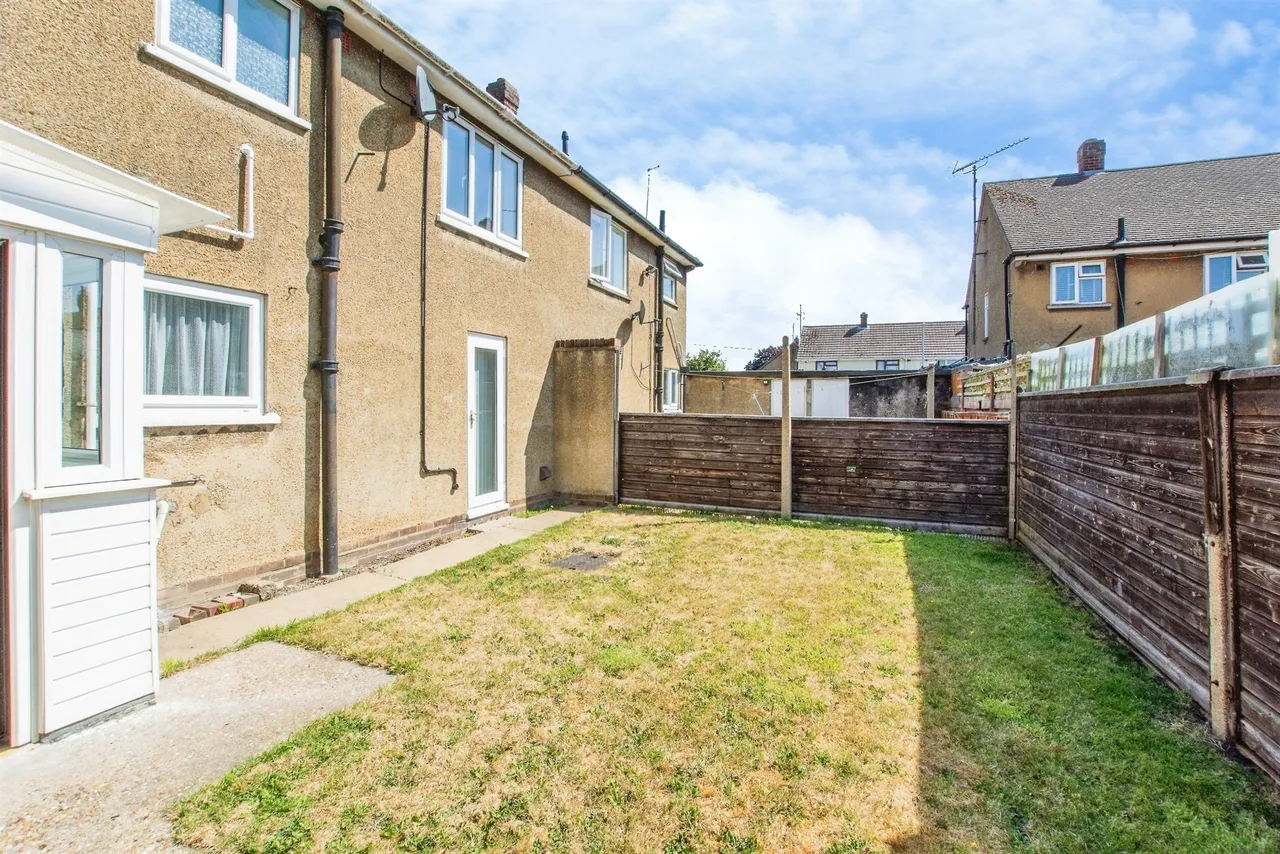 St. Michaels Avenue, Wisbech, PE13, photo 18