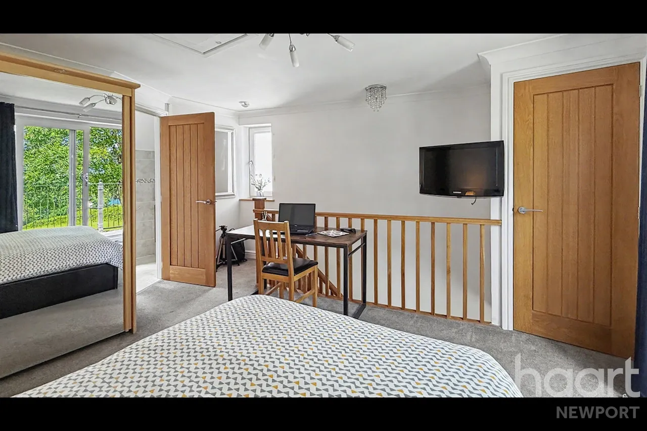 Newport, NP10, photo 24