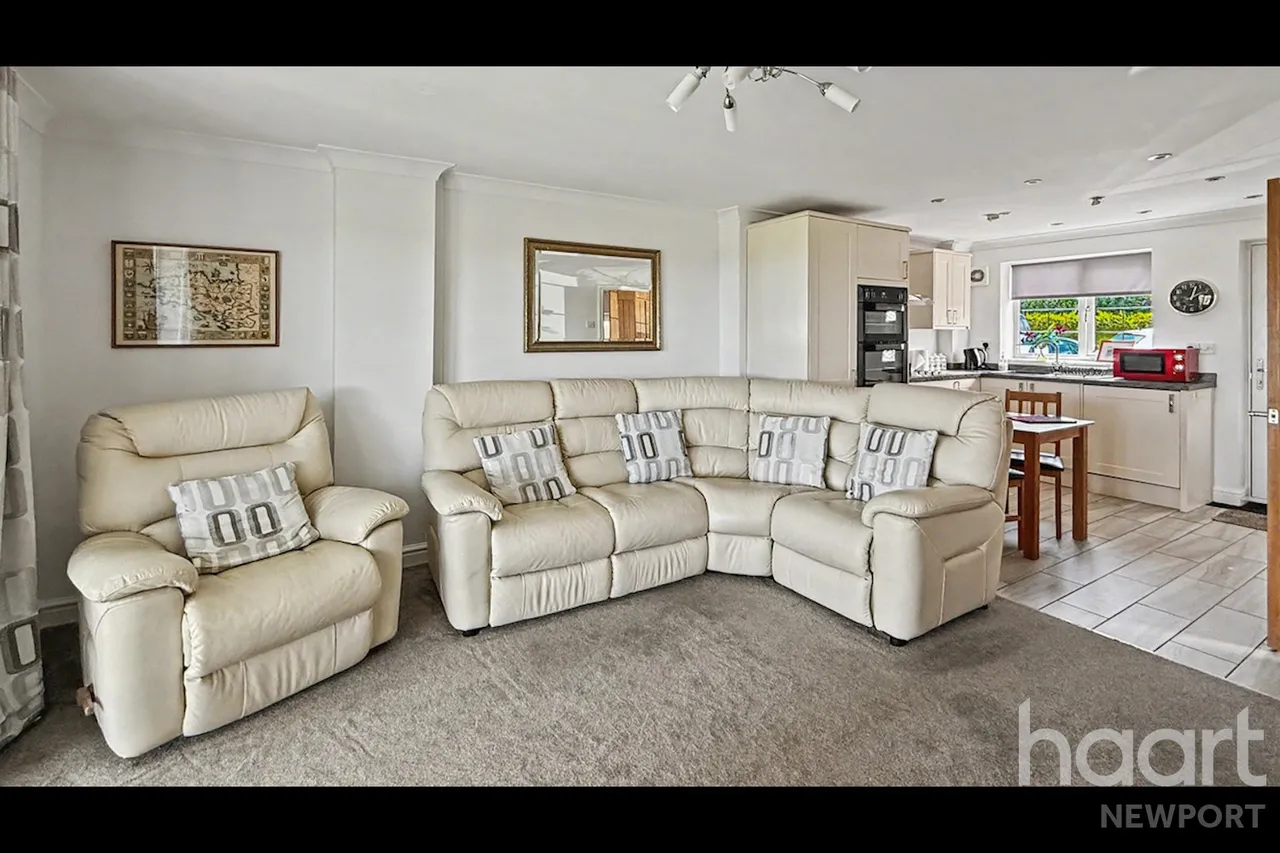 Newport, NP10, photo 13