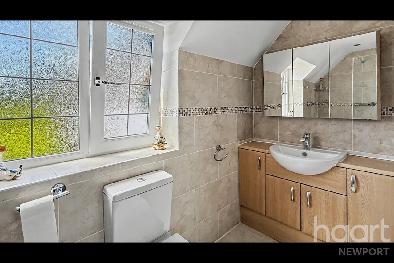 Newport, NP10, photo 28