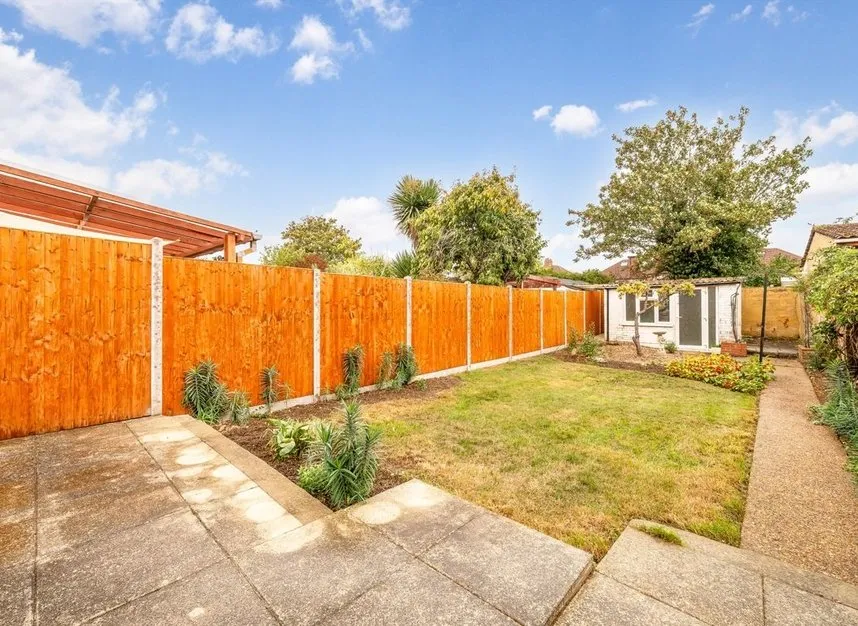 Hinton Avenue, Hounslow, TW4, photo 7