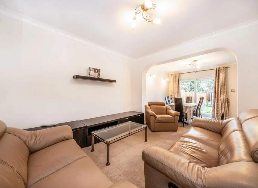 Hinton Avenue, Hounslow, TW4, photo 3