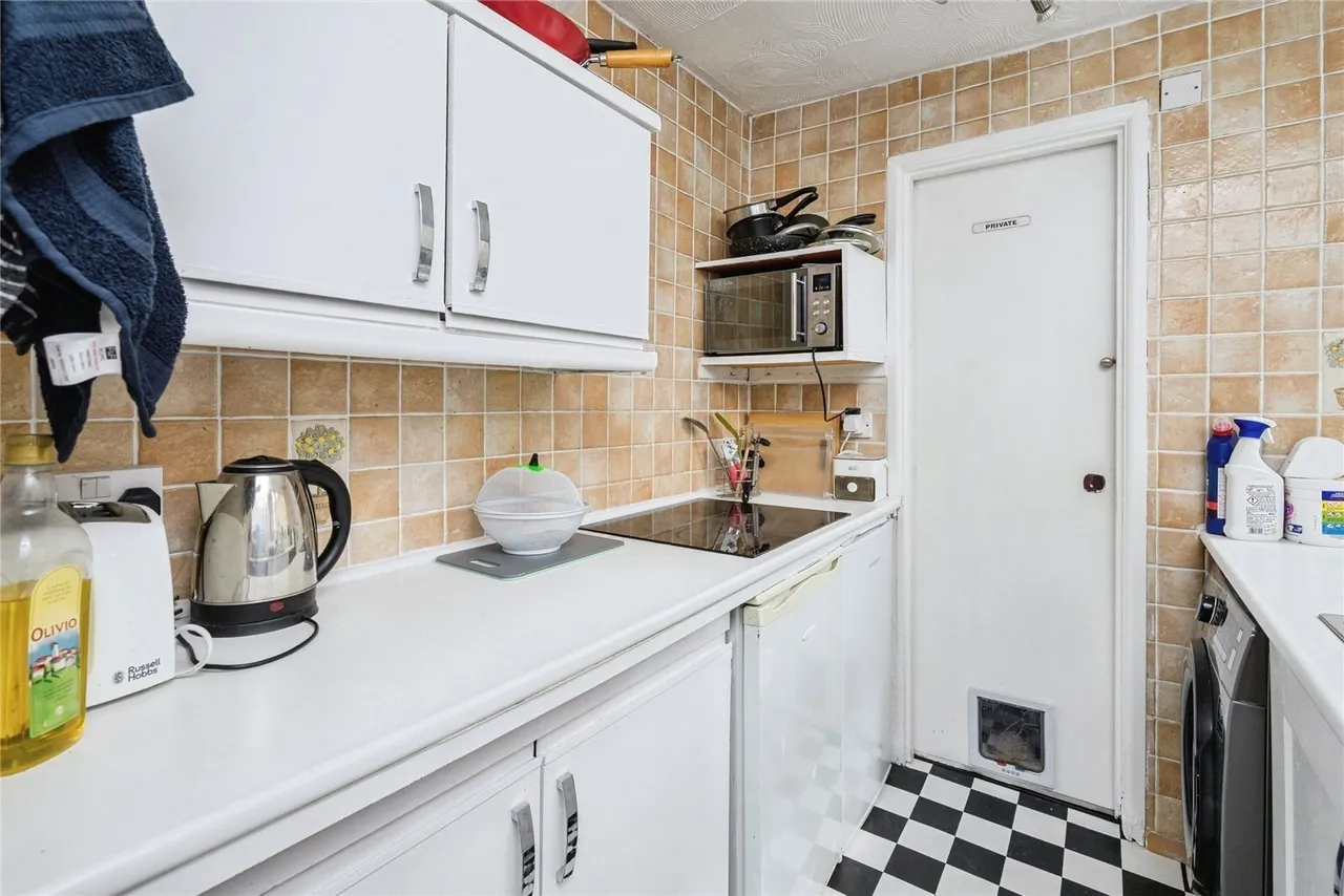 Greenbank Avenue, Plymouth, PL4, photo 12