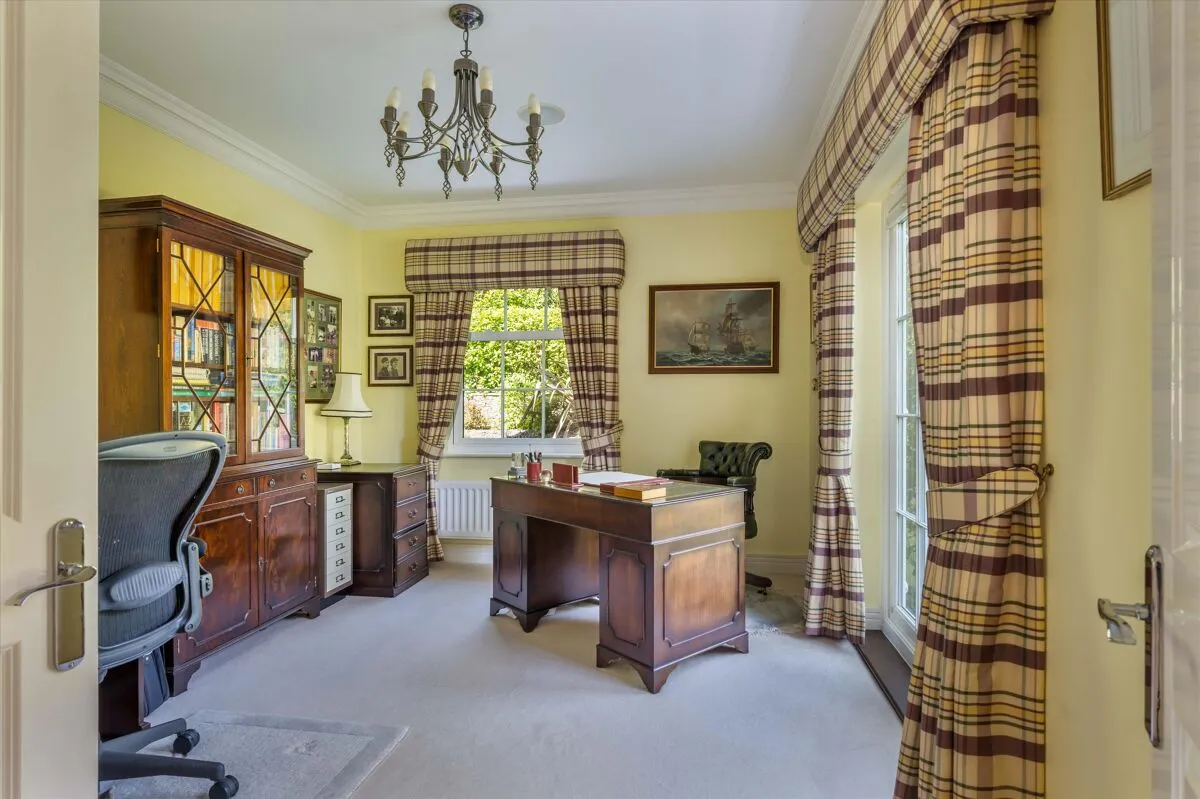 Hurst Park, Midhurst, GU29, photo 12