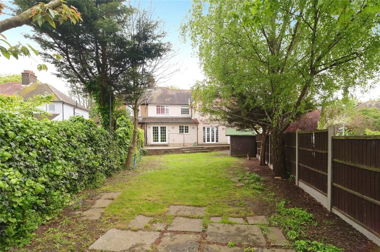 Bradleigh Avenue, Grays, Essex, RM17, photo 22