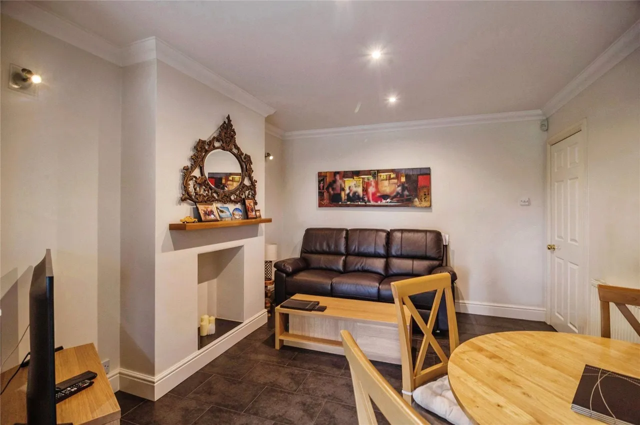 Bradleigh Avenue, Grays, Essex, RM17, photo 12