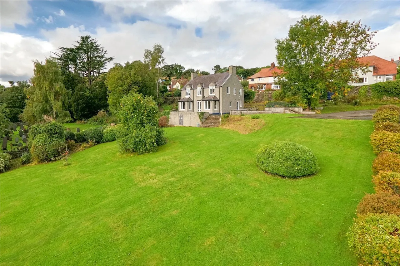 4 bed house for sale, St. Agnes Road, Conwy, LL32