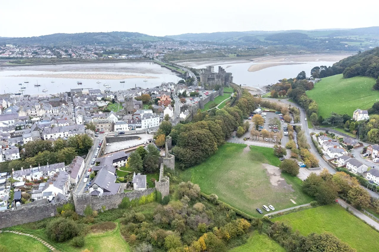 St. Agnes Road, Conwy, LL32, photo 23