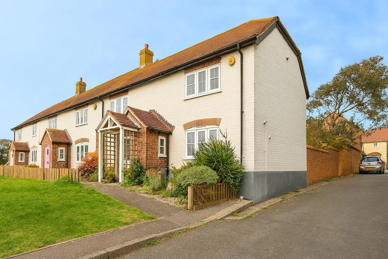 3 bed house for sale, Lugger Close, Weymouth, DT3