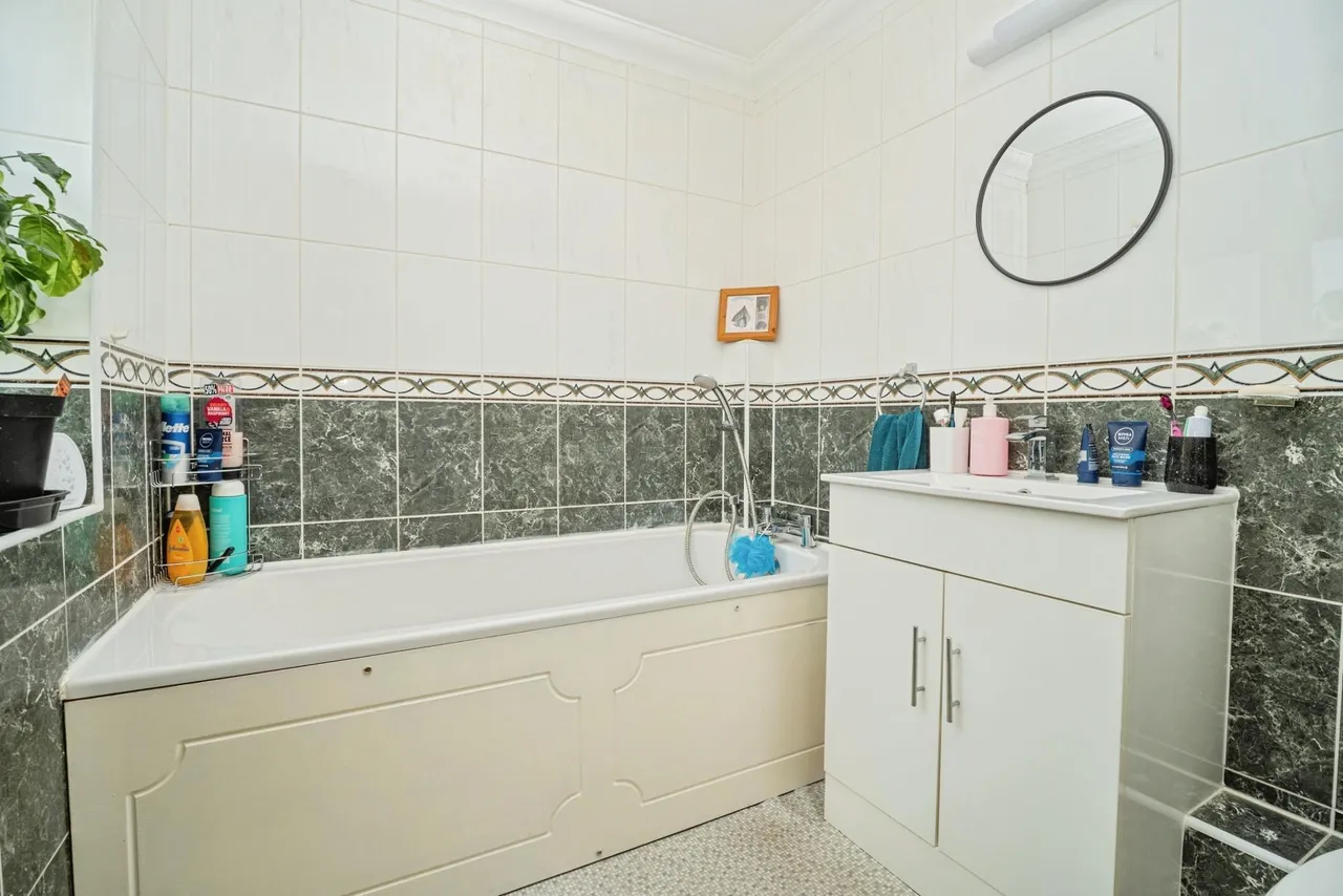 Lugger Close, Weymouth, DT3, photo 15