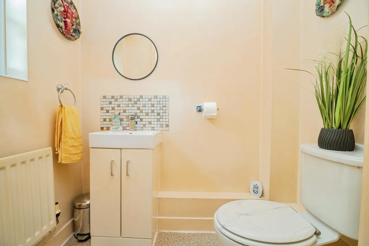 Lugger Close, Weymouth, DT3, photo 7