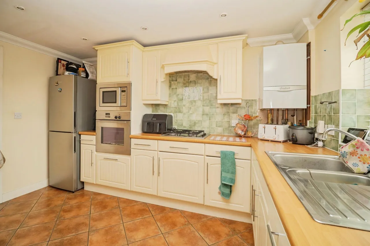 Lugger Close, Weymouth, DT3, photo 6