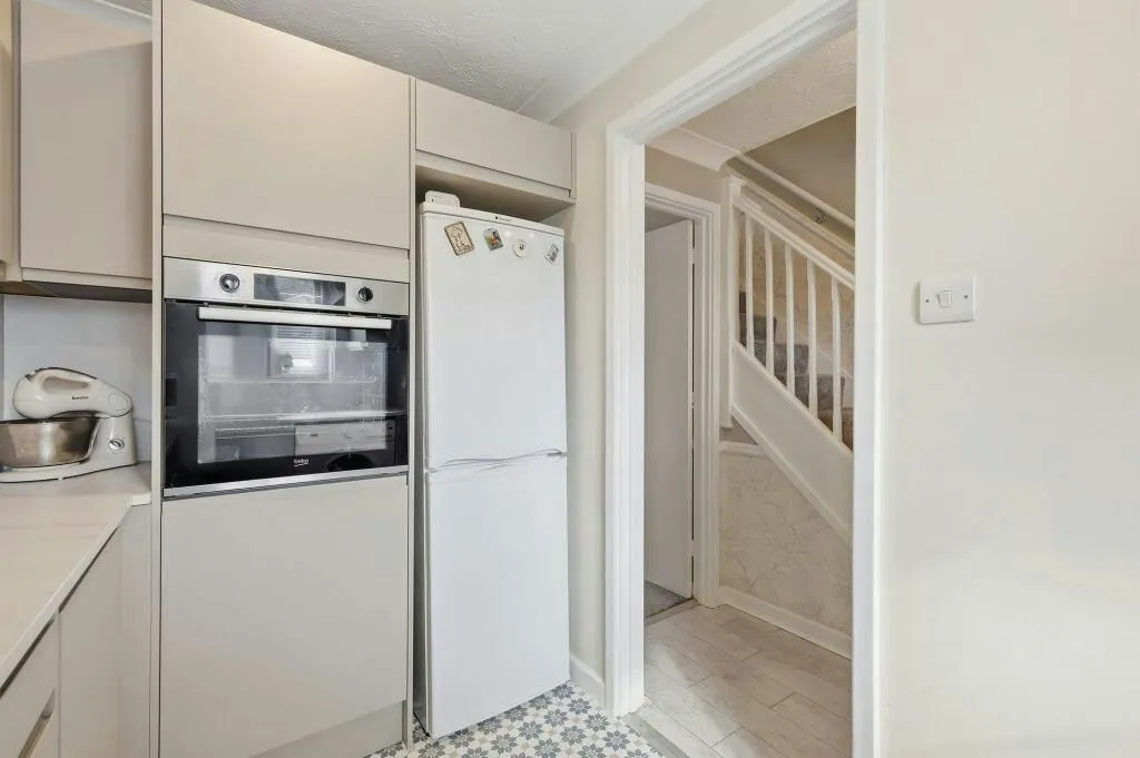 Westminster Gardens, London, E4, photo 8