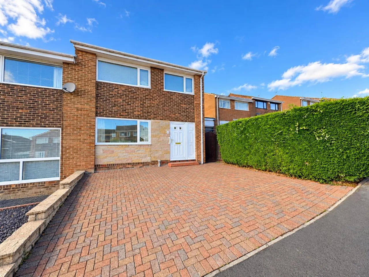 3 bed house for sale, Elm Grove, Broompark, DH7