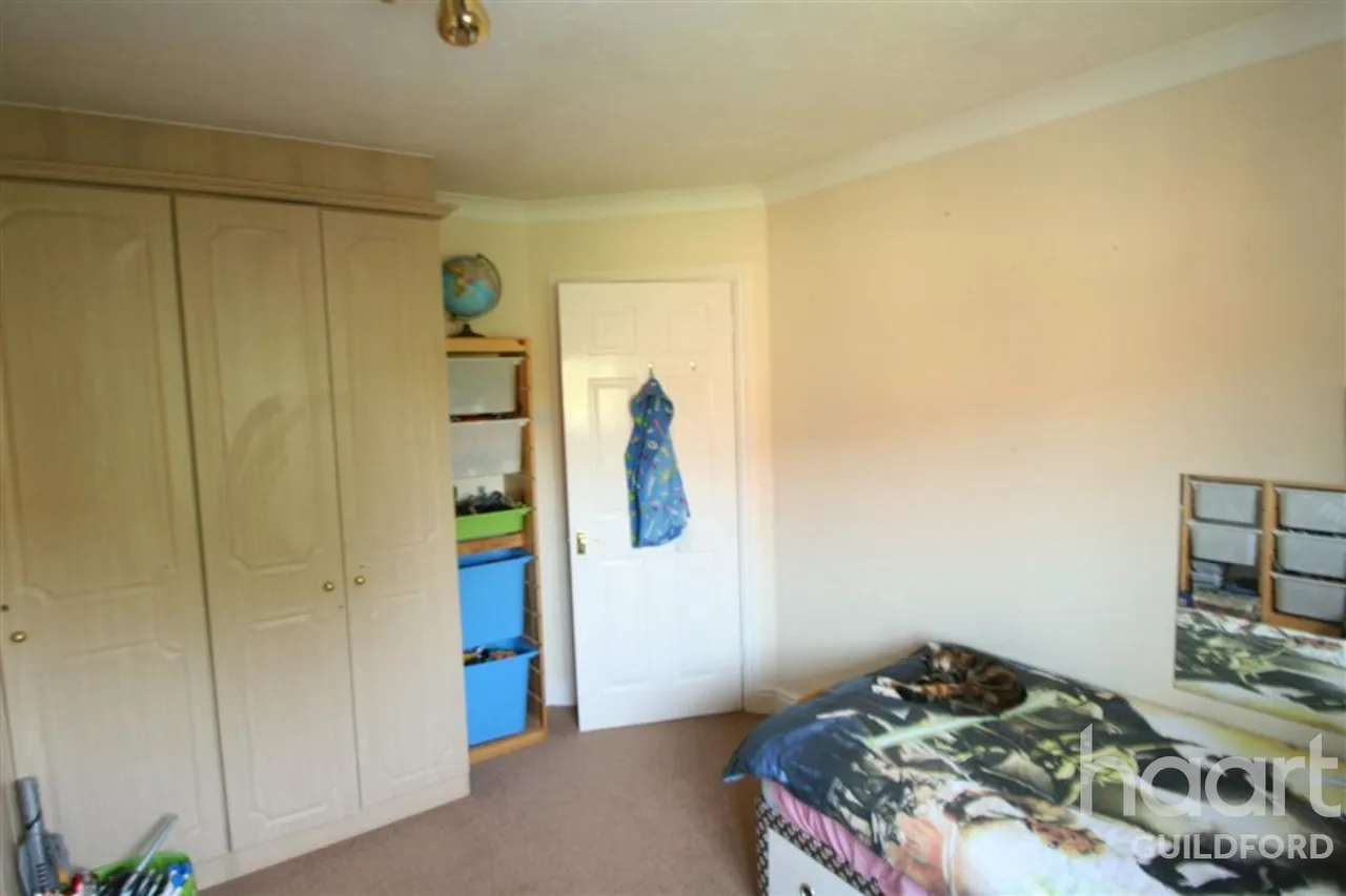 Fairbourne Way, GU2, photo 6