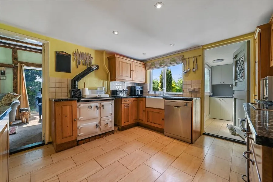 with 4 bedrooms in Sheering, Bishop's Stortford, CM22, photo 17